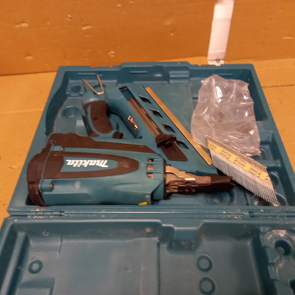 MAKITA CORDLESS NAILGUN
