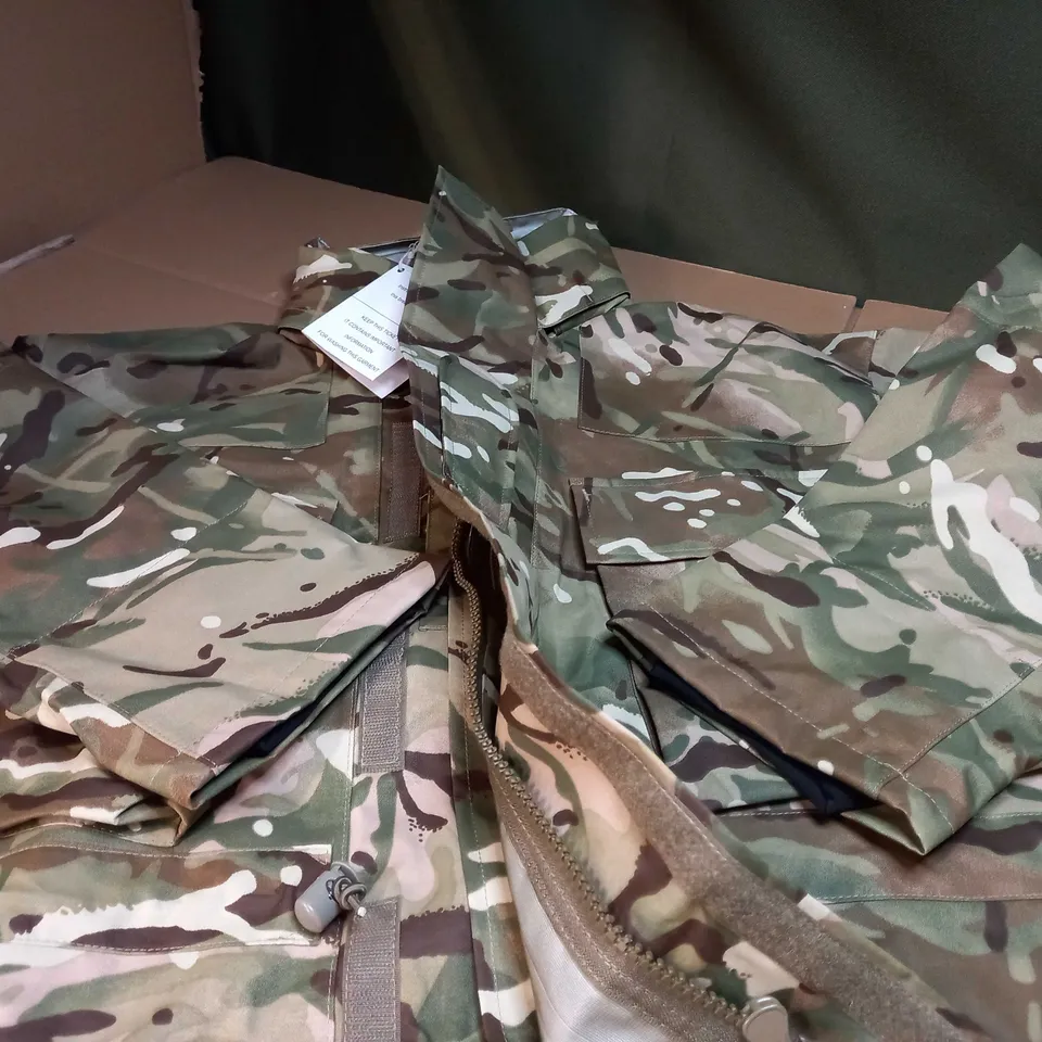 CAMO WATER PROOF JACKET