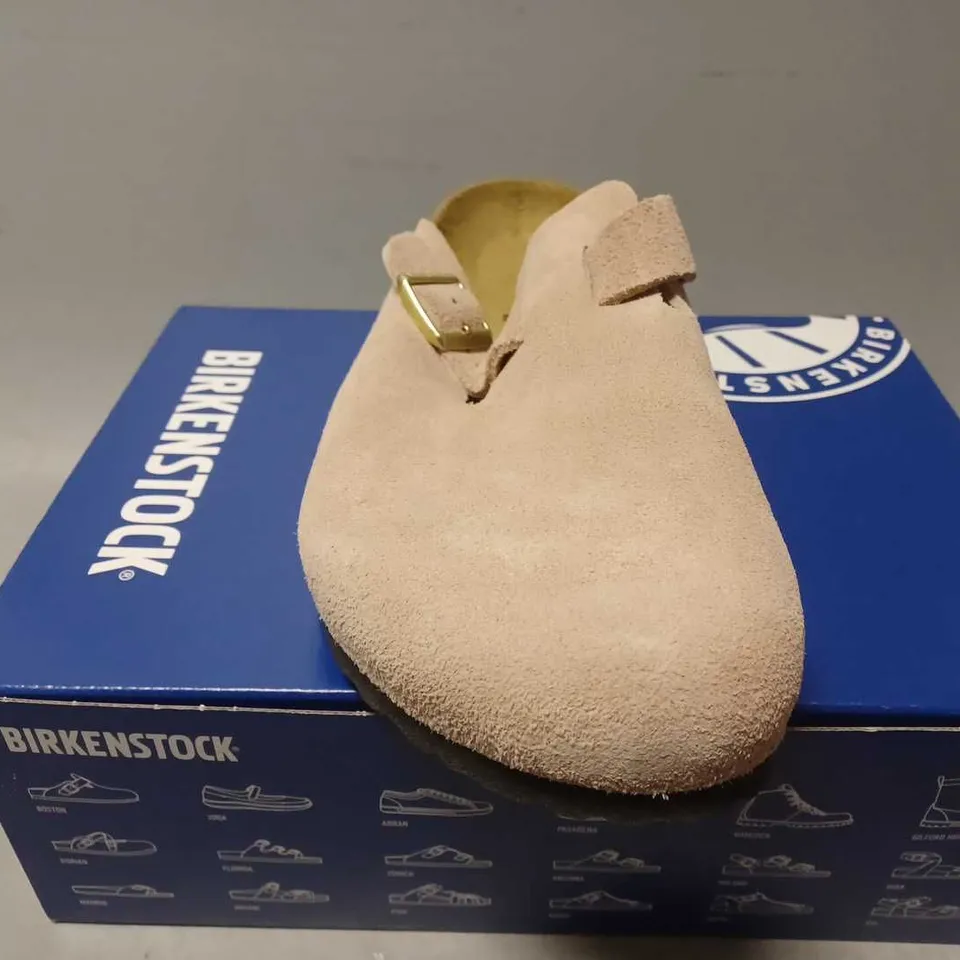 BOXED BIRKENSTOCK BOSTON SUÈDE - LIGHT ROSE - UK 10.5