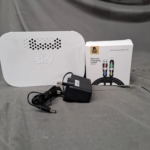 APPROXIMATELY 10 ASSORTED ELECTRICAL ITEMS TO INCLUDE CHARGING CABLES, SKY HUB AND POWER PLUG
