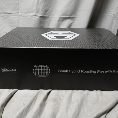 HEXCLAD SMALL HYBRID ROASTING PAN WITH RACK - BOXED