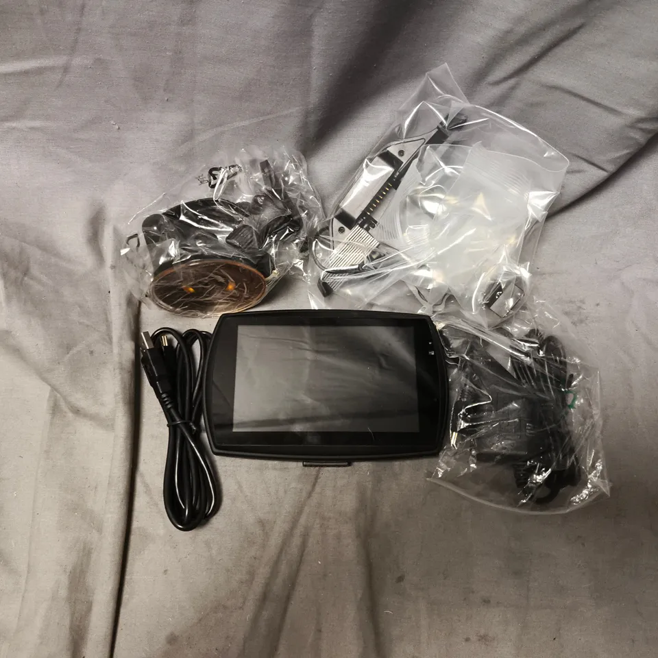 6 MEDIATEK MDT520 SAT NAVS