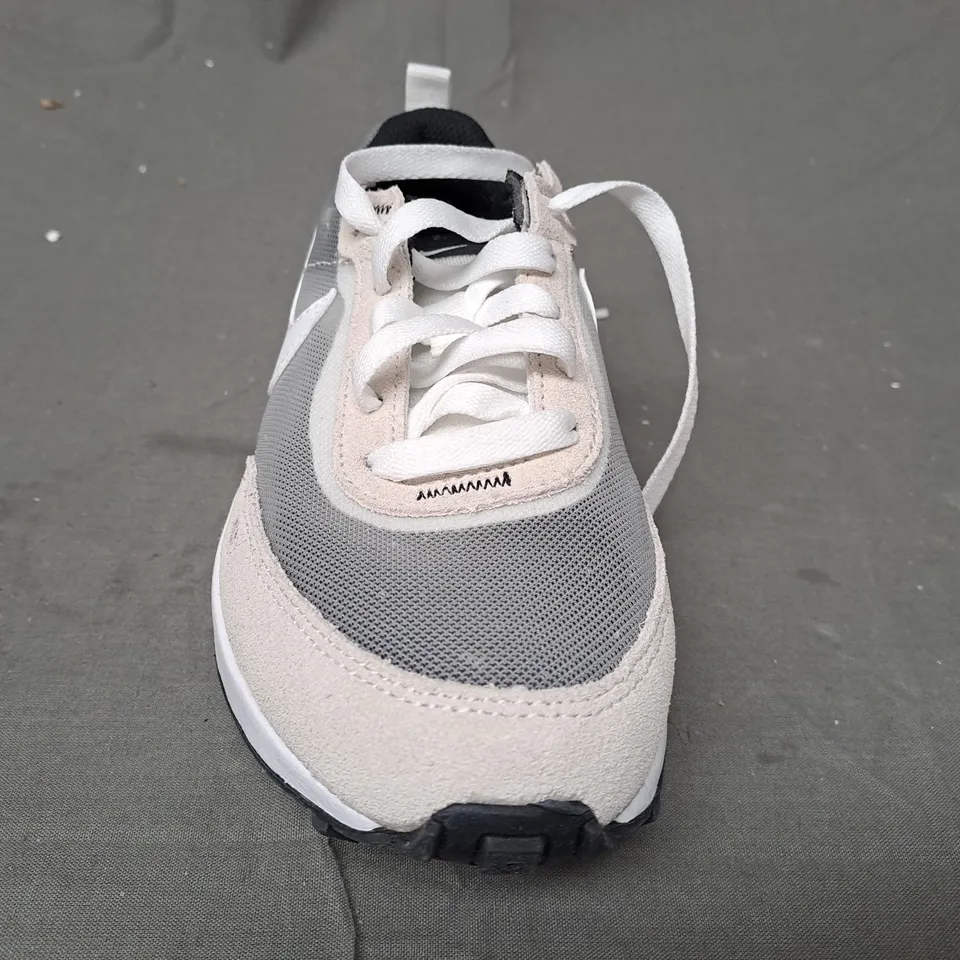 BOXED PAIR OF NIKE WAFFLE ONE SHOES IN WHITE/BLACK UK SIZE 1