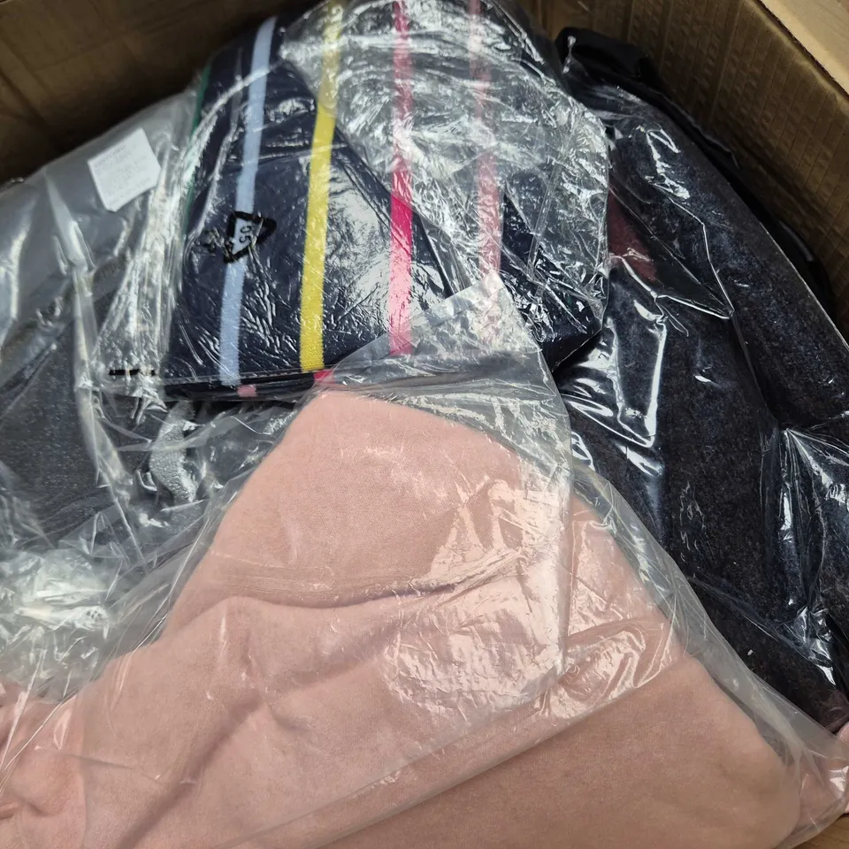 APPROXIMATELY 27 ASSORTED WOMENS JACKETS/JUMPERS CLOTHING ITEMS IN VARIOUS SIZES, STYLES & COLOURS TO INCLUDE BRANDS SUCH AS FRENCH CONNECTION, CREW CLOTHING COMPANY, FREE PEOPLE, ETC - COLLECTION ONL