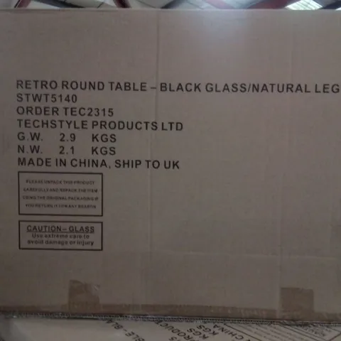 PALLET CONTAINING LARGE QUANTITY OF RETRO ROUND TABLES