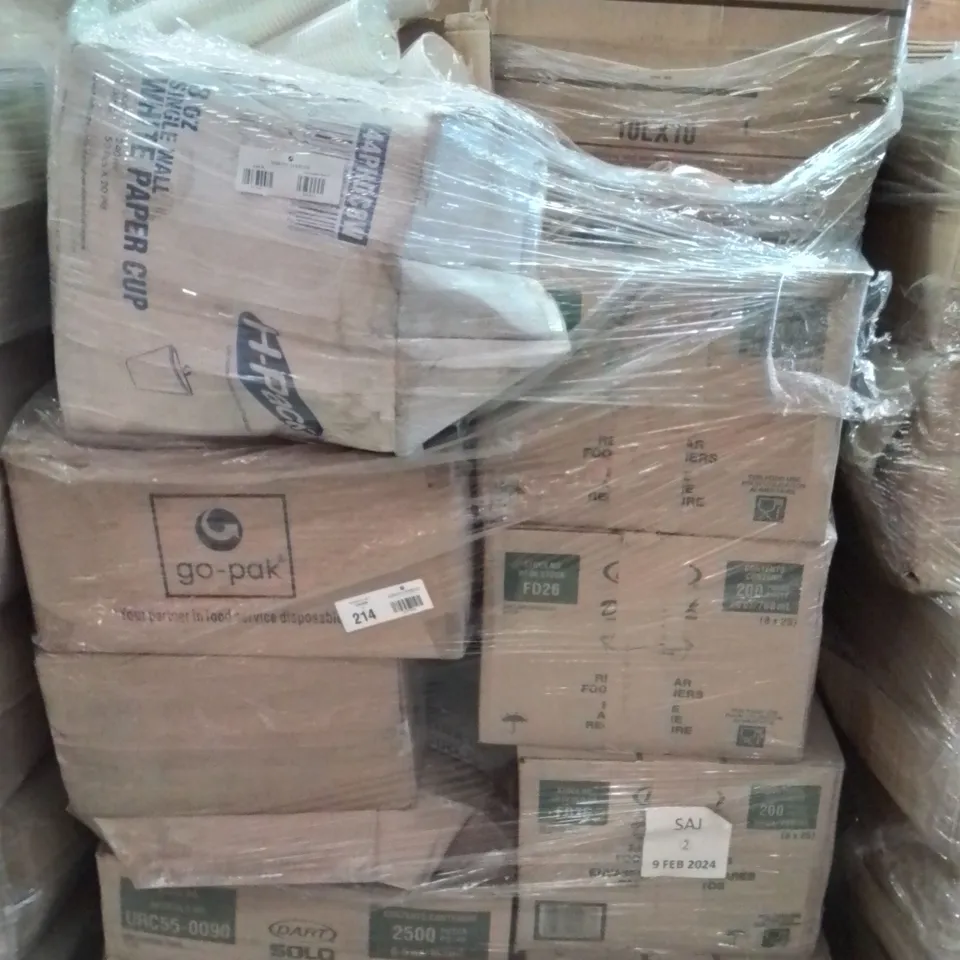 PALLET CONTAINING LARGE QUANTITY OF PAPER CUPS 