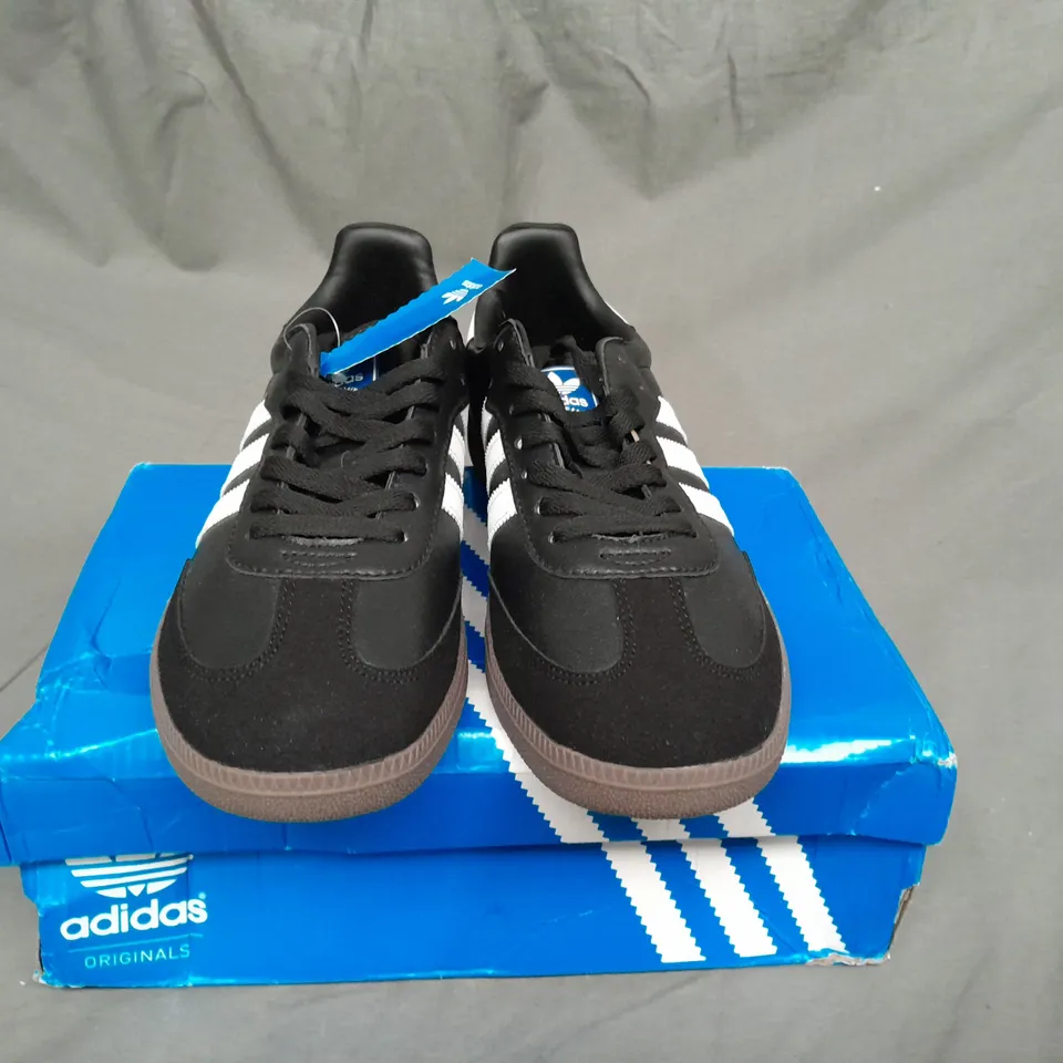 BOX PAIR OF ADIDAS SAMBA VEGAN TRAINERS SIZE 9