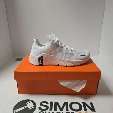 BOXED PAIR OF NIKE FREE METCON 7 TRAINERS SIZE UK 11