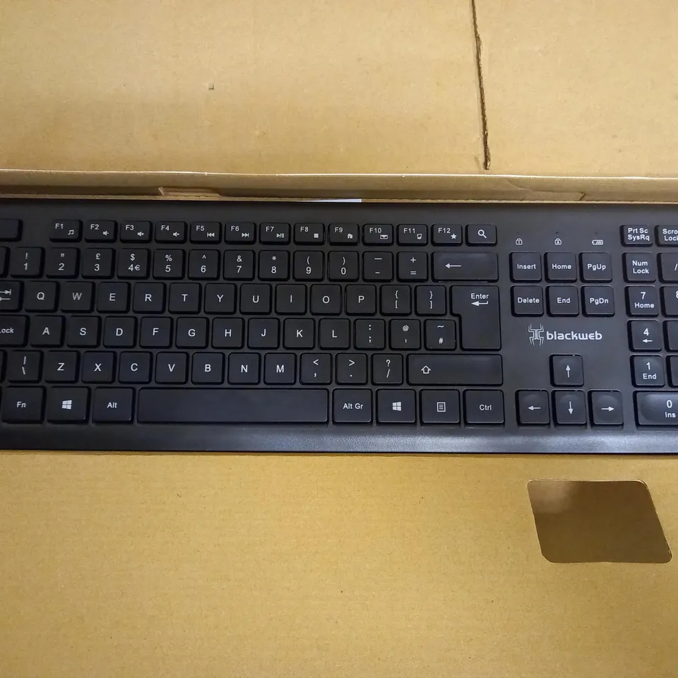 BLACKWEB WIRELESS MEMBRAIN KEYBOARD