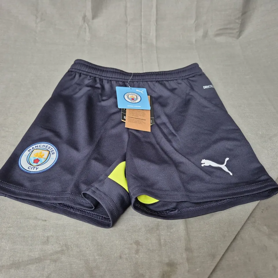 MANCHESTER CITY FC SHORTS - SIZE 7/8 YEARS