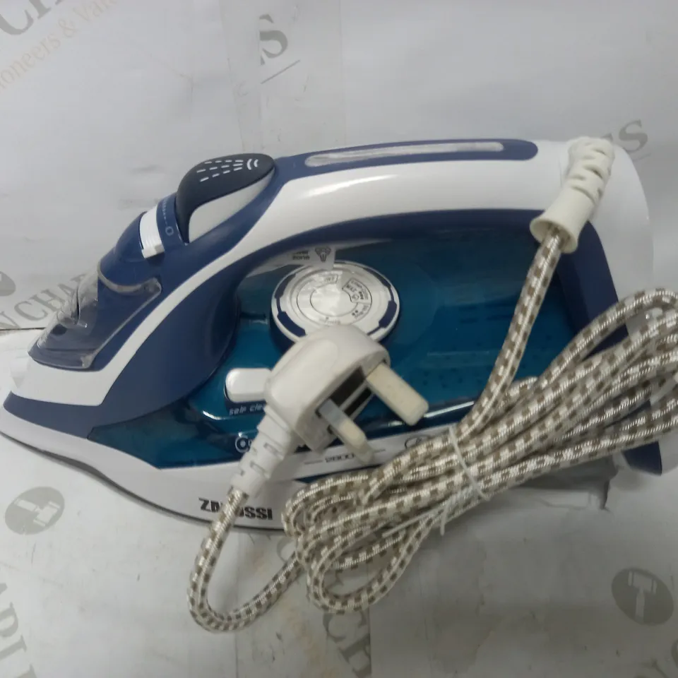 ZANUSSI ZSI-9270-BL IRON DRY & STEAM IRON, BLUE & WHITE