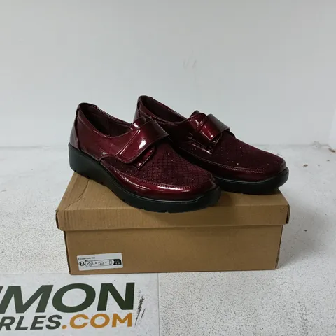 JO & JOE DORA SHOES BURGUNDY PATENT SIZE 6 BOXED