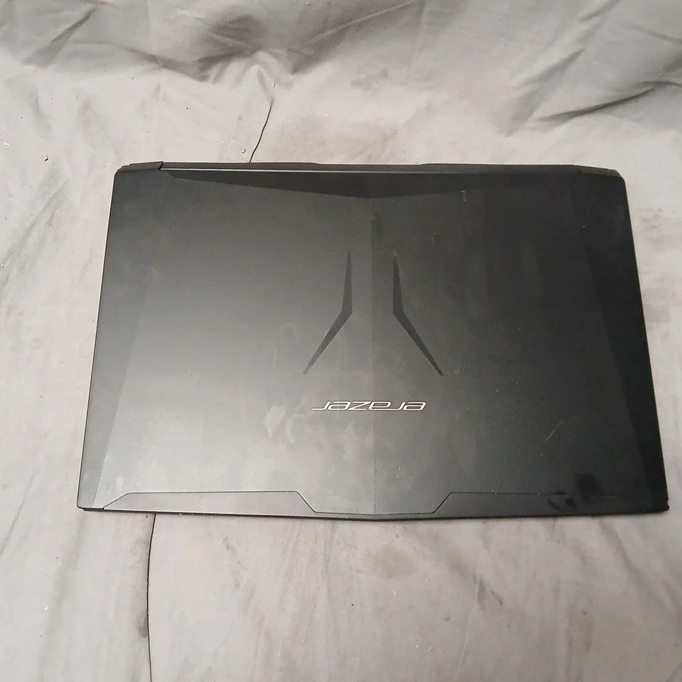 MEDION ERAZER GAMING NOTEBOOK P6705