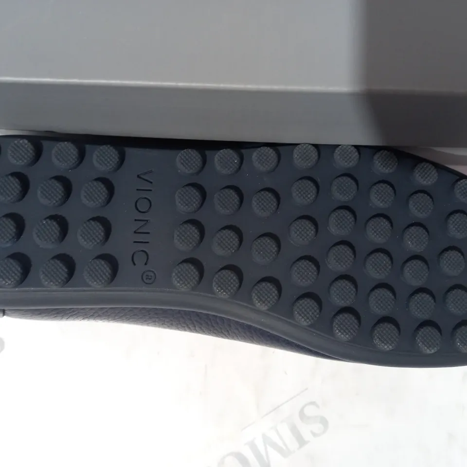 BOXED PAIR OF VIONIC ELORA LOAFERS IN NAVY SIZE 4.5