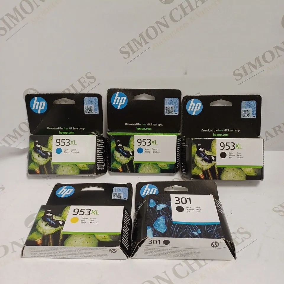 ASSORTMENT OF 5 HP PRINTER INK CARTRIDGES TO INCLUDE CYAN 953 XL, BLACK 953 XL, BLACK 301 ETC
