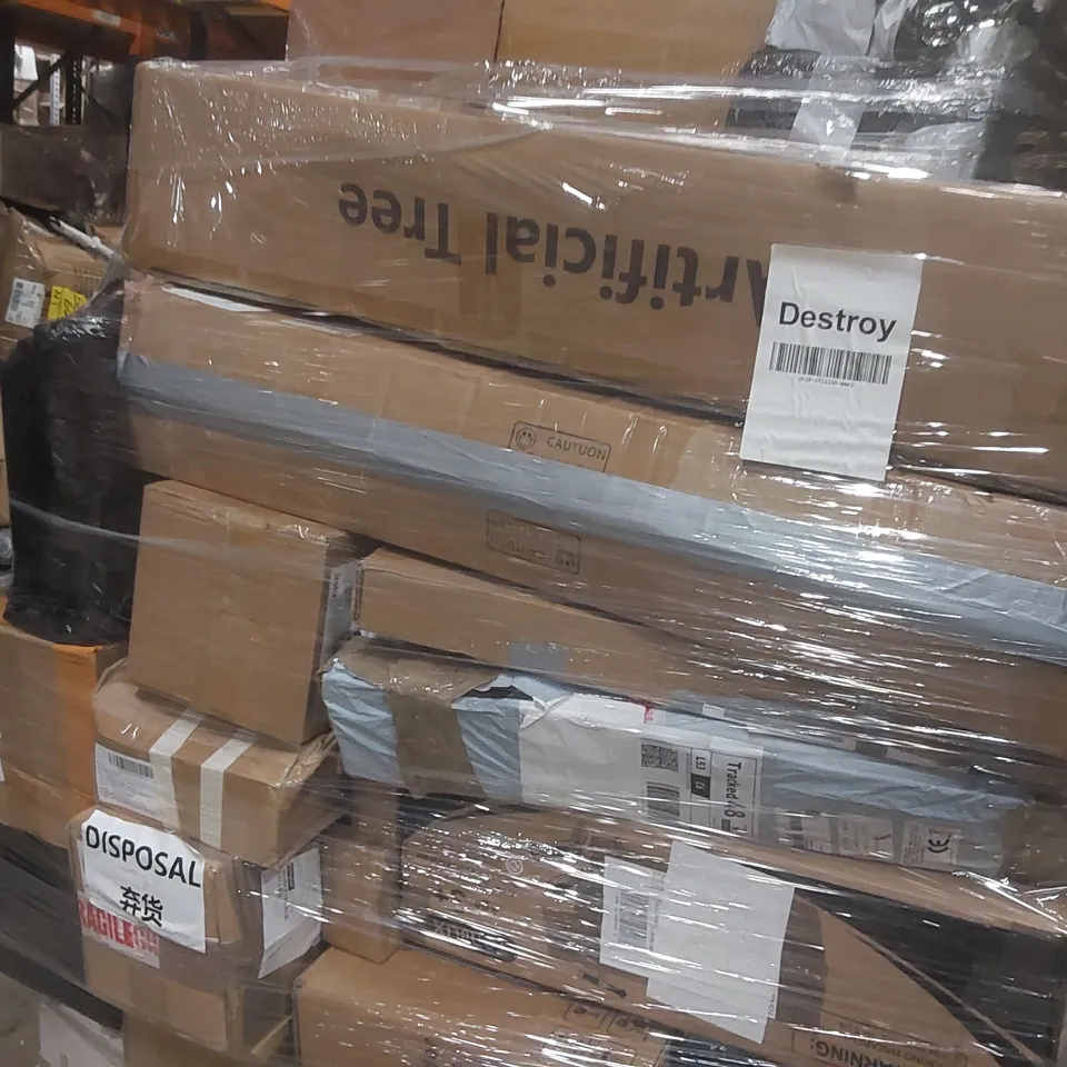 PALLET CONTAINING A LARGE QUANTITY OF ASSORTED PRODUCTS TO INCLUDE: CAT TREE, ARTIFICIAL TREE, SCOOTER MEAT GRINDER ECT