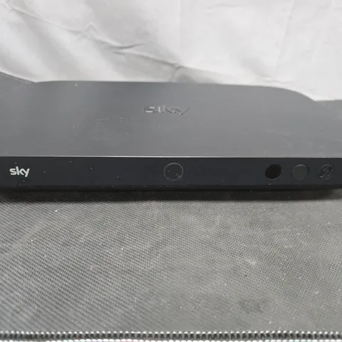 SKY SET-TOP BOX (MODEL ES130)