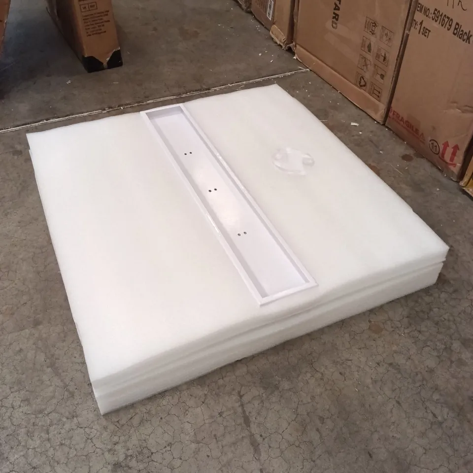 BOXED LED WALL MIRROR - WHITE (1 BOX)