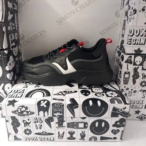 BRAND NEW BOXED PAIR OF KOI HYPER MEN'S BLACK NEUTRON TRAINERS SIZE 12