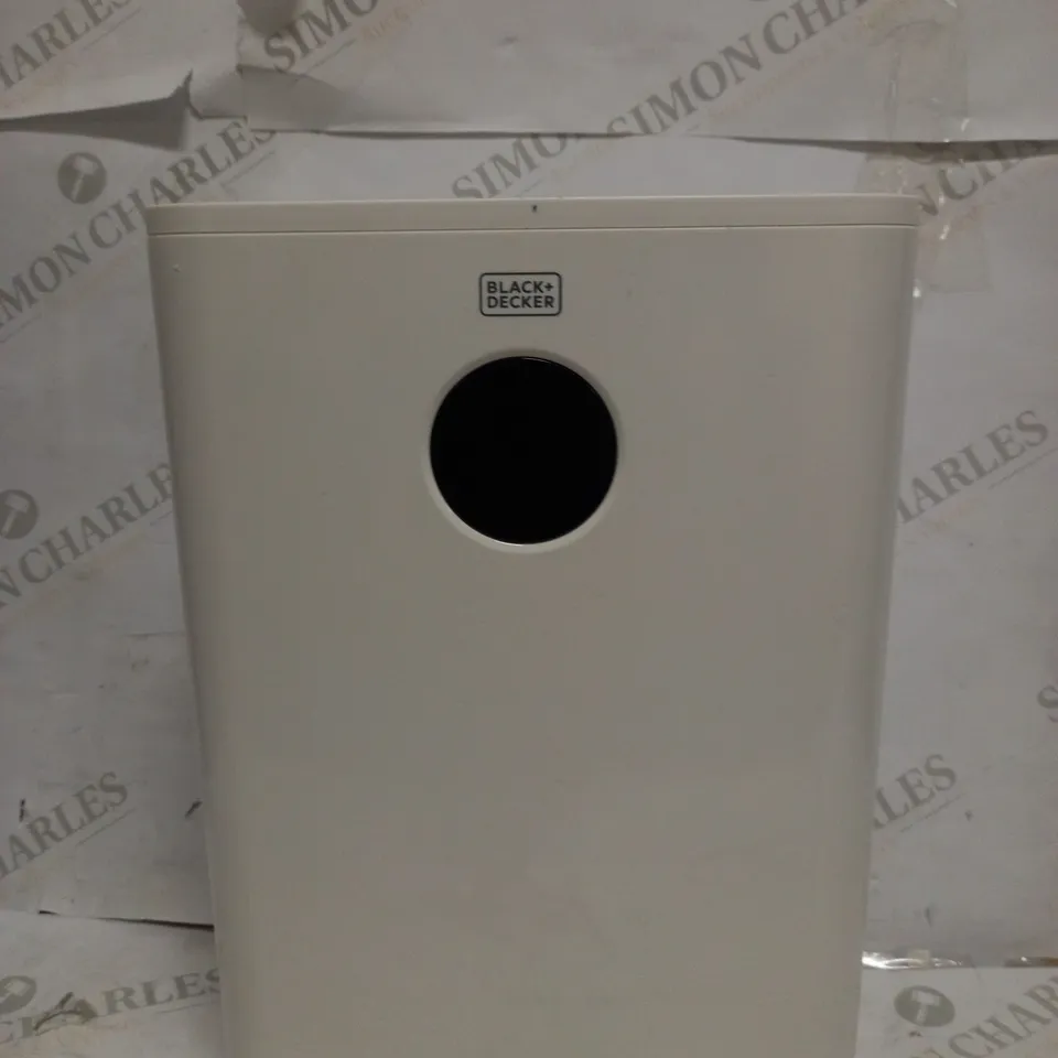 BLACK AND DECKER 2-LITRE DEHUMIDIFIER WITH AIR PURIFIER