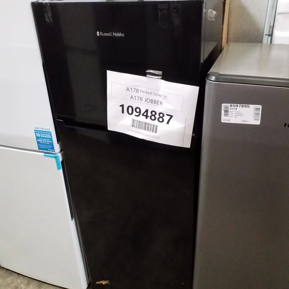 RUSSELL HOBBS FREESTANDING FRIDGE FREEZER BLACK - UNPROCESSED RAW RETURN