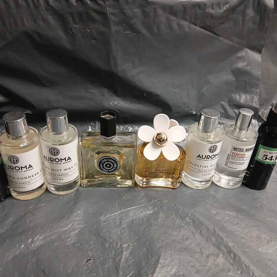 TEN ASSORTED UNBOXED FRAGRANCES TO INCLUDE; MARC JACOBS, AUROMA, NOTED AROMAS AND DENIM