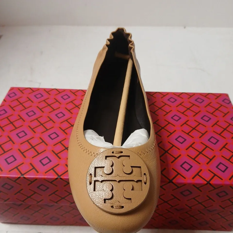 TORY BURCH MINNIE TRAVEL BALLET FLAT – SIZE 7