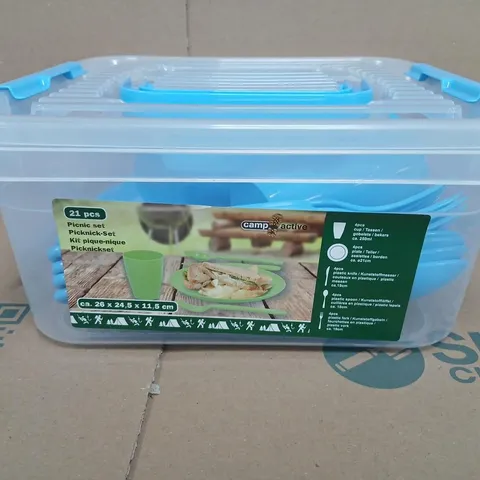 CAMP ACTIVE 21-PIECE PICNIC SET – BLUE PLASTIC TABLEWARE IN CARRY CASE