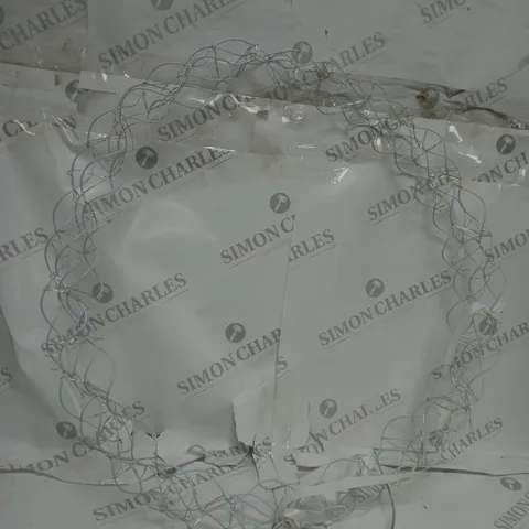 WHITE LIGHT UP WREATH