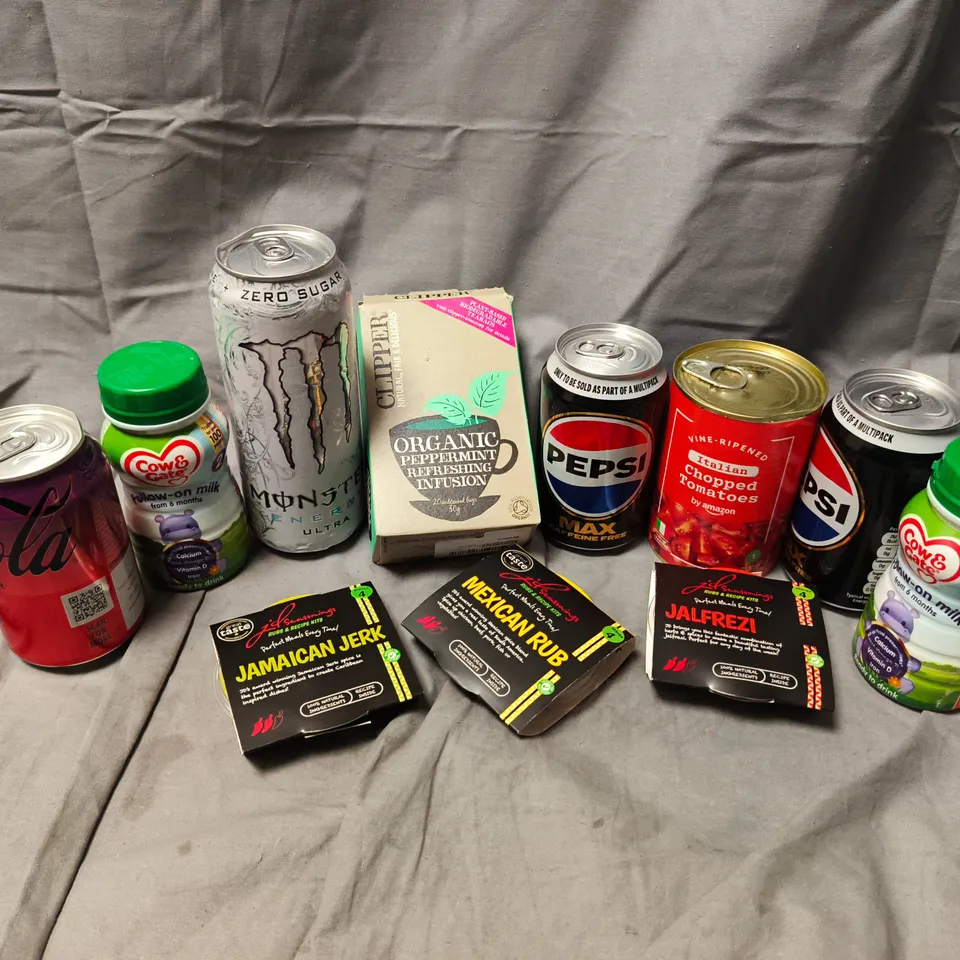 APPROXIMATELY 12 ASSORTED FOOD & DRINK ITEMS TO INCLUDE MONSTER ZERO SUGAR, COW & GATE FOLLOW-ON MILK, CHOPPED TOMATOES, ETC - COLLECTION ONLY