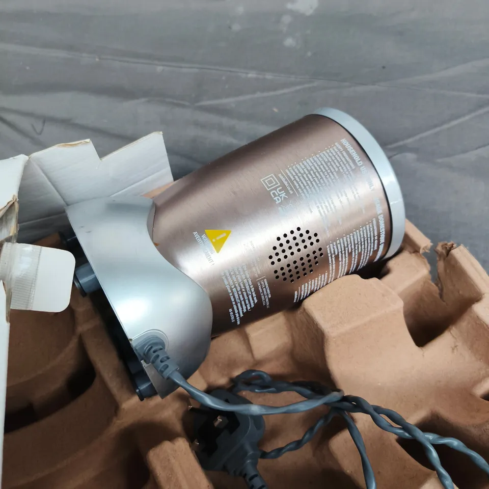 NUTRIBULLET 900 SERIES SUPERCHARGED NUTRIENT EXTRACTOR 