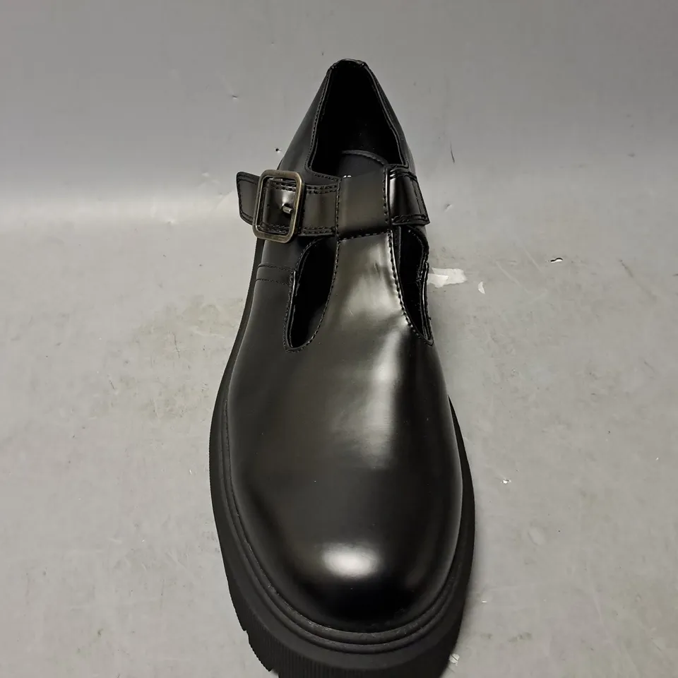 BERSHKA BLACK BUCKLE SHOES - UK 9 