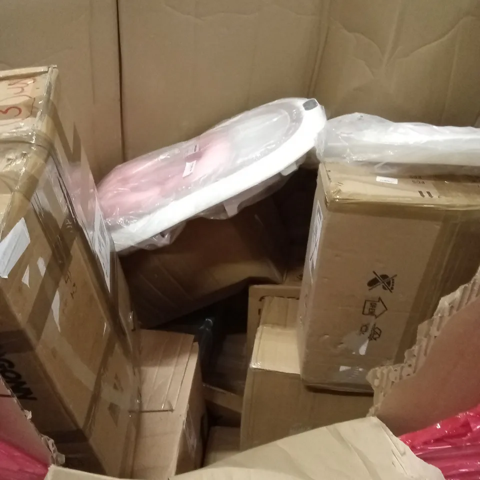 PALLET OF ASSORTED HOUSEHOLD GOODS AND PRODUCTS TO INCLUDE; TUMBLER HEAT PRESSURE, FOLDABLE WHEELY BOX, COOKER HOOD ETC