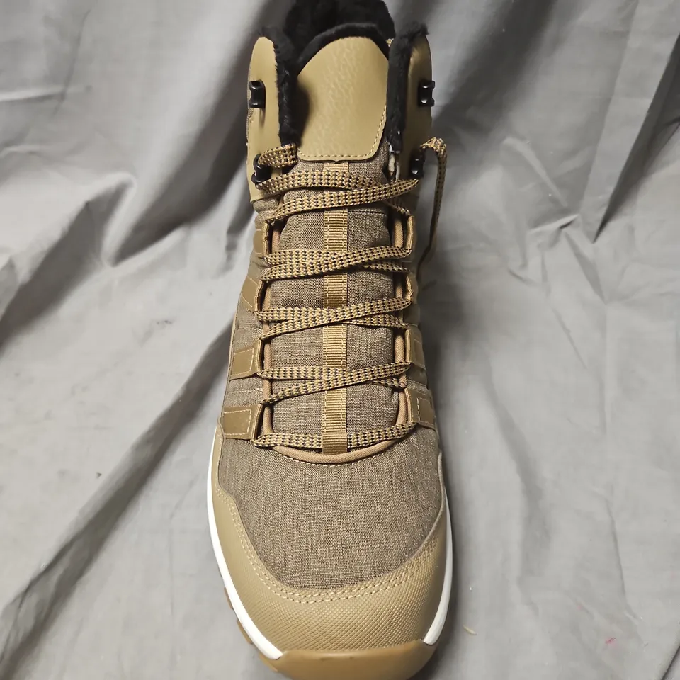 QUECHUA WATERPROOF HIKING BOOTS – UK 10.5 (EU 45)