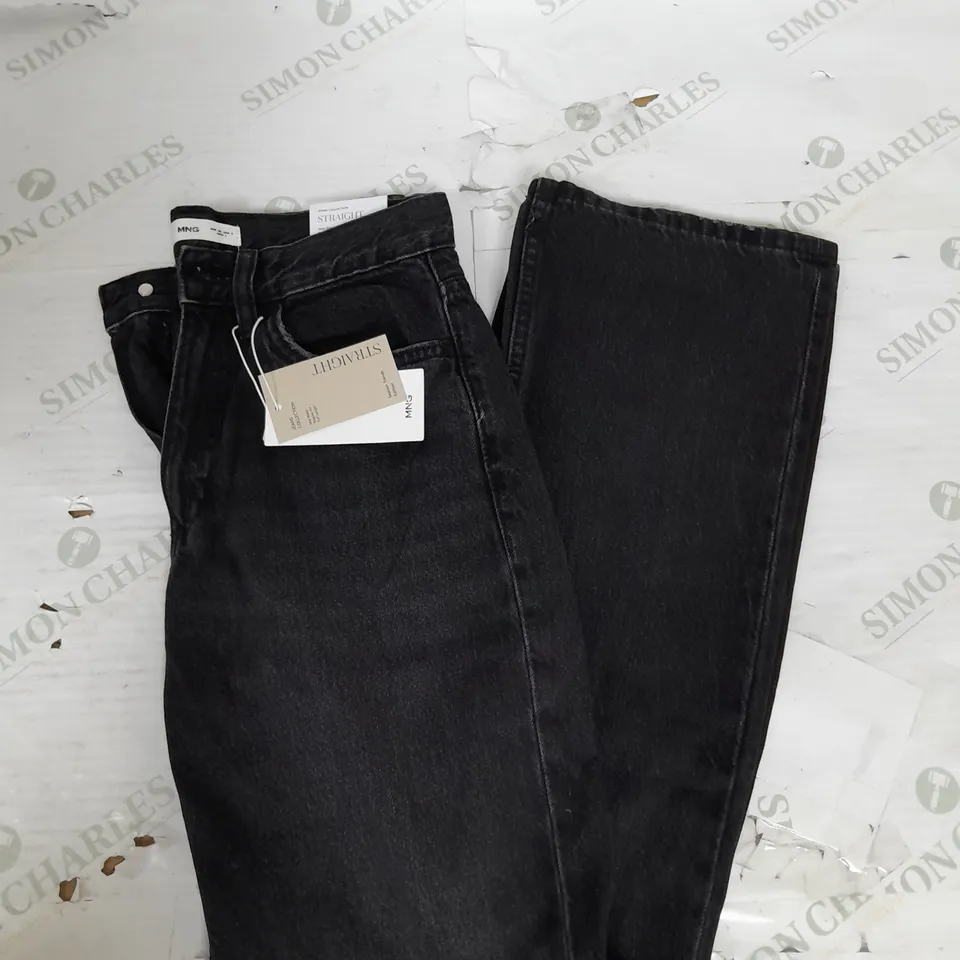 MANGO MID WAIST REGULAR FIT STRAIGHT LEG JEANS IN BLACK SIZE 6