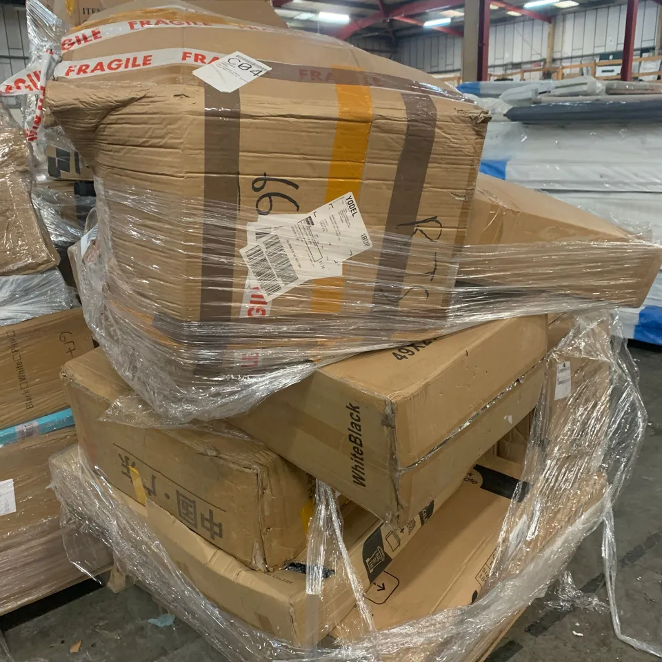 PALLET OF ASSORTED ITEMS TO INCLUDE BOXED CHAIR, BOXED FURNITURE AND WALLPAPER 