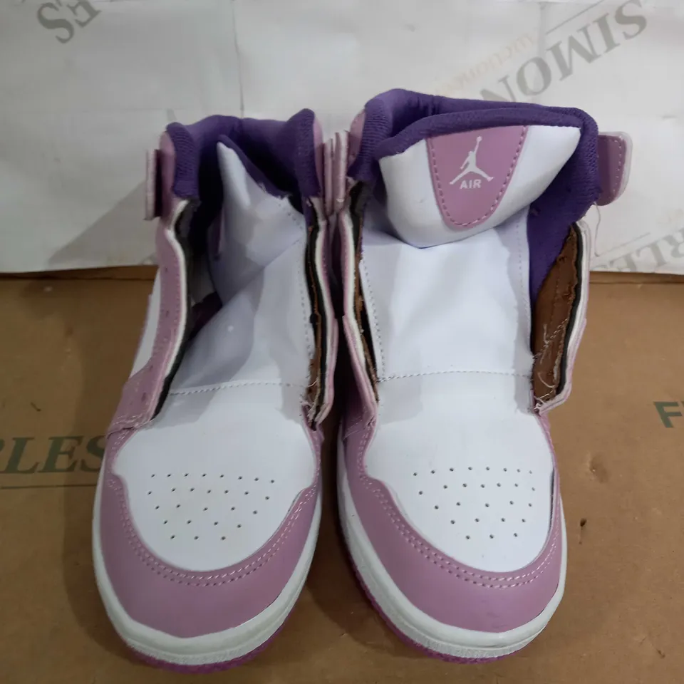PAIR OF NIKE JORDANS HIGH TOPS SIZE 5