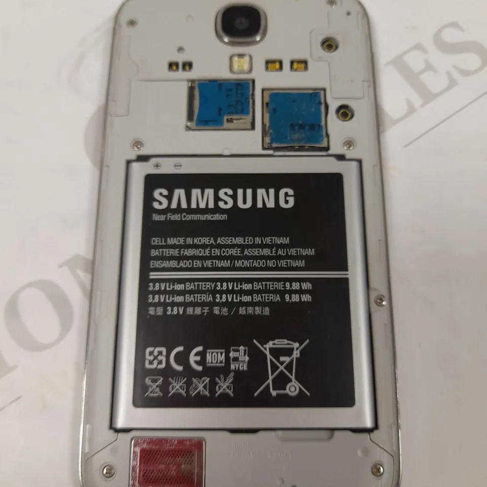 SAMSUNG GT-I9505 MOBILE PHONE