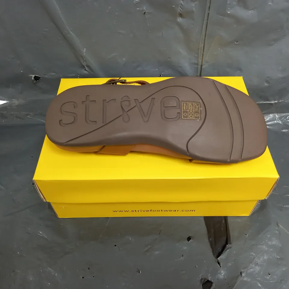 BOXED STRIVE LEATHER CARA SANDALS SIZE 6