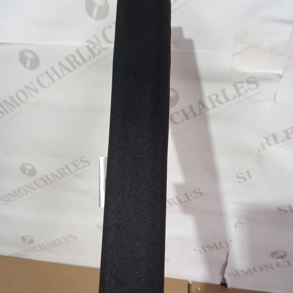 BLACKOUT ROLLER BLIND 180 * 160 RRP £28