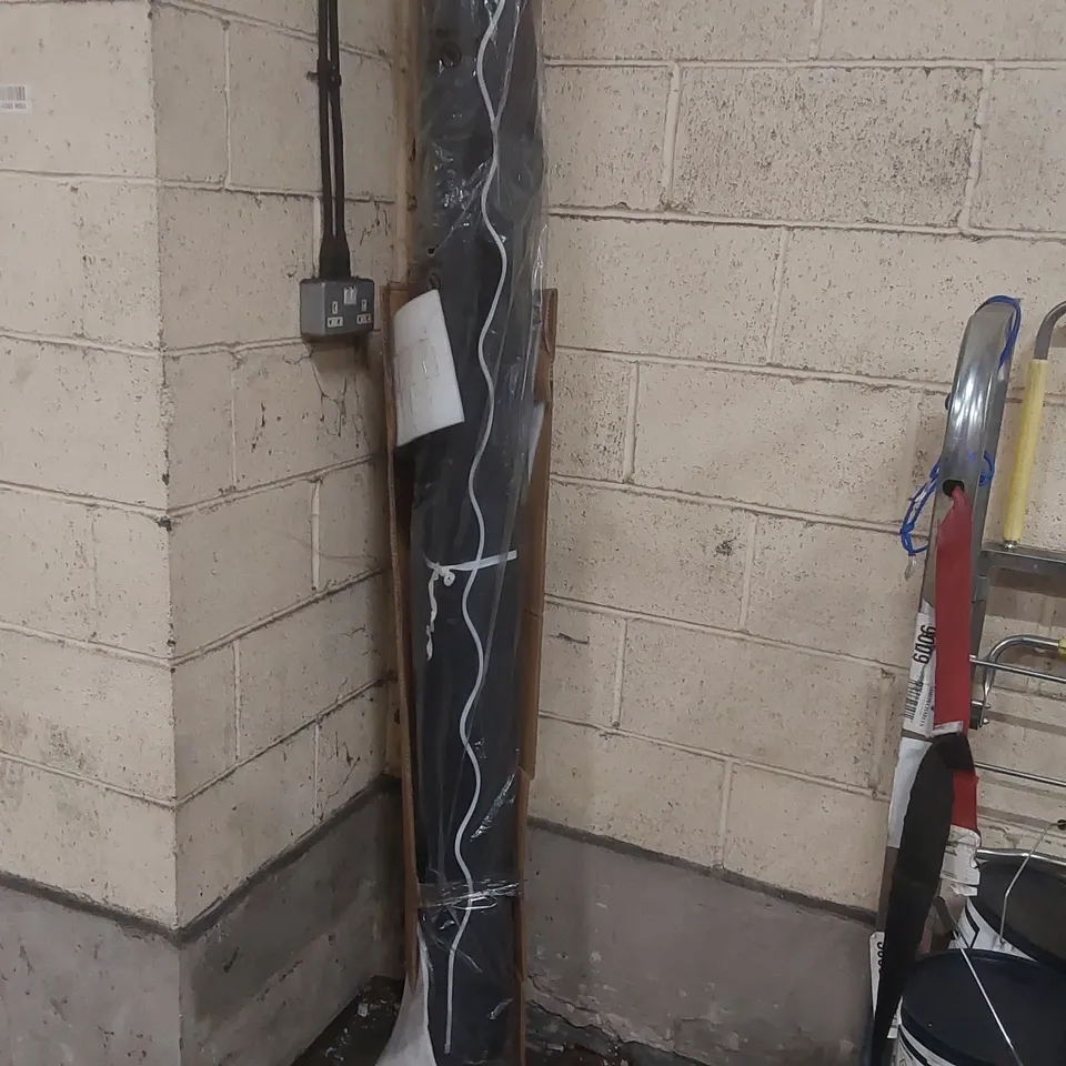 UNSPECIFIED AWNING PART