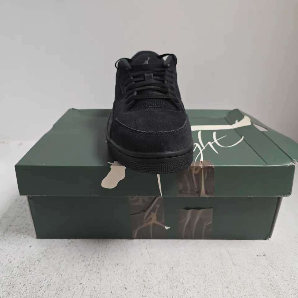 BOXED PAIR OF JORDAN FLIGHT COURT SHOES IN BLACK SIZE UK 11