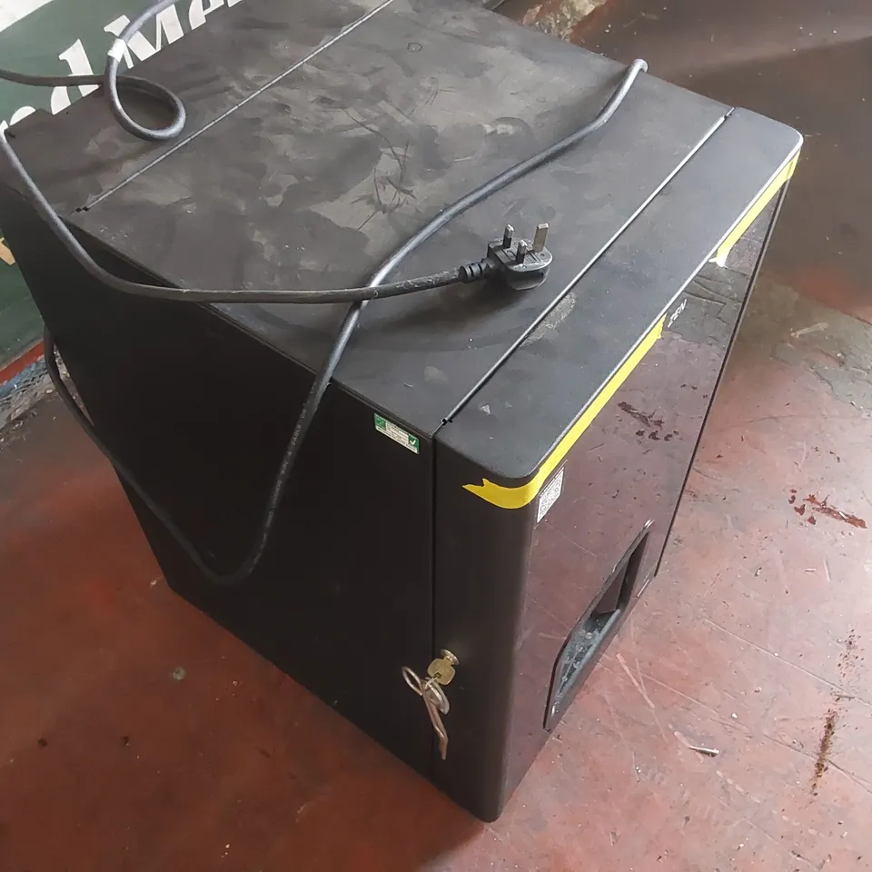 AZKOYEN VITRO S5 COMMERCIAL COFFEE MACHINE 
