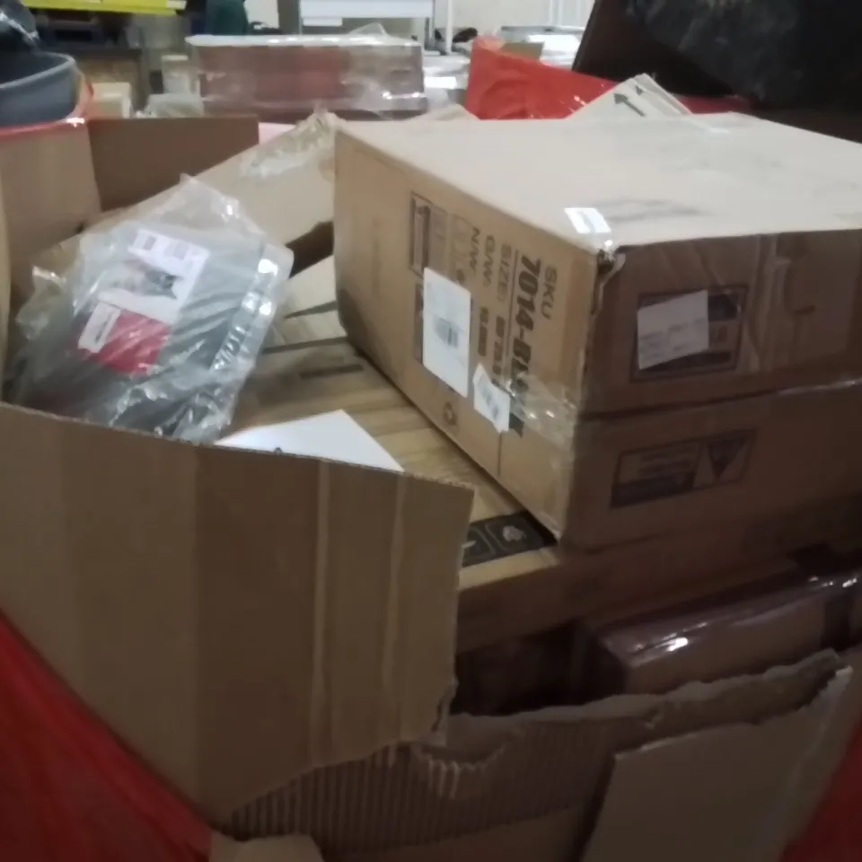 PALLET OF ASSORTED HOUSEHOLD GOODS AND PRODUCTS TO INCLUDE;PLAYMAT,CAT LITTER TRAY,STEAM WASHER