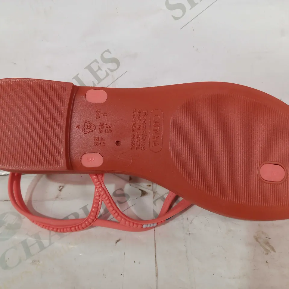 BOXED PAIR OF GRENDHA SANDALS IN PINK EU SIZE 40