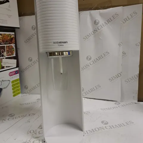 BOXED SODASTREAM SPIRIT ONE TOUCH SPARKLING WATER MAKER