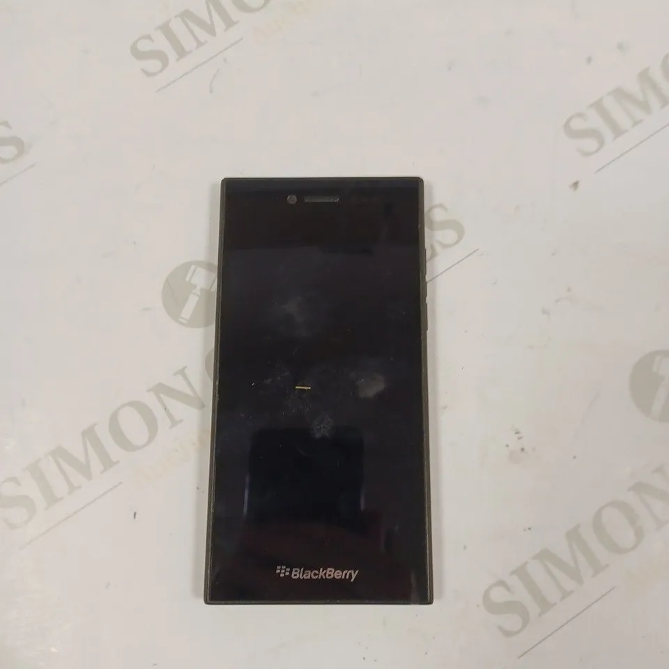 BLACKBERRY LEAP PHONE