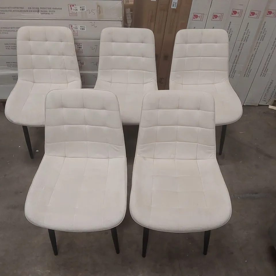 SET OF 5x VELVET UPHOLSTERED DINING CHAIRS WITH BLACK METAL LEGS