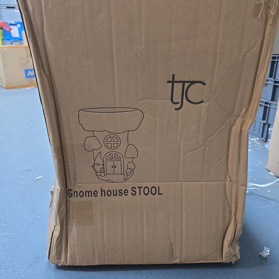 TJC GNOME HOUSE STOOL – RESIN DECORATIVE FURNITURE
