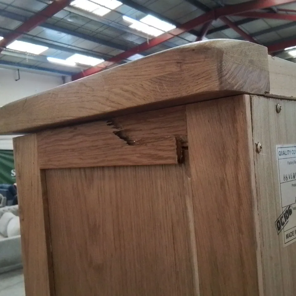 LARGE PINE DISPLAY CABINET (DOORS NEED TO BE FIXED)